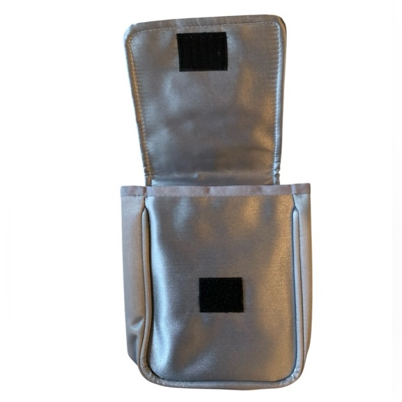 Vintage Limited Edition 90s Disney Winnie The Pooh Mini Shoulder Bag Pouch - Picture 6 of 16